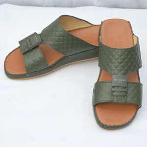 AMK Men's Slippers With Buckle Accent