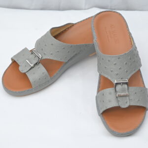 AMK Men's Slipper With Metal Accent